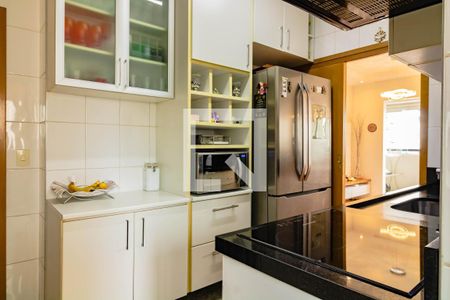 Apartamento à venda com 91m², 4 quartos e 2 vagasCozinha 