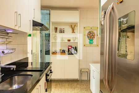 Apartamento à venda com 91m², 4 quartos e 2 vagasCozinha 