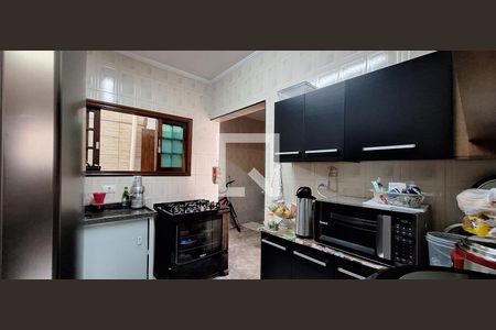 Cozinha de casa para alugar com 2 quartos, 67m² em Tupi, Praia Grande