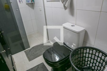 Banheiro da Suíte 1 de casa para alugar com 3 quartos, 150m² em Bom Retiro, São Paulo