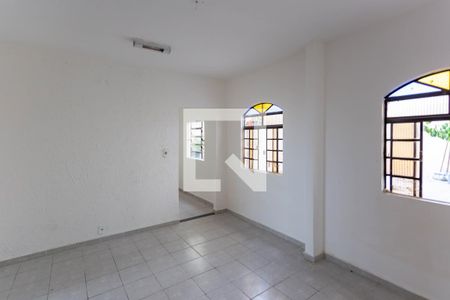 Sala de casa para alugar com 3 quartos, 90m² em Alto dos Pinheiros, Belo Horizonte