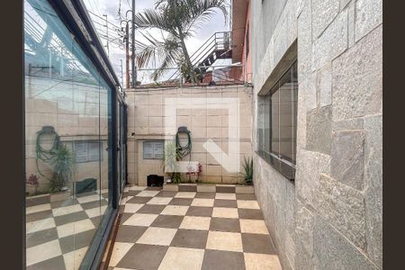 Casa para alugar com 100m², 2 quartos e 2 vagas Casa para alugar com 100m², 2 quartos e 2 vagasEntrada