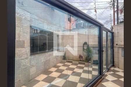 Casa para alugar com 100m², 2 quartos e 2 vagas Casa para alugar com 100m², 2 quartos e 2 vagasEntrada