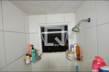 Banheiro de apartamento à venda com 3 quartos, 55m² em Parada de Lucas, Rio de Janeiro