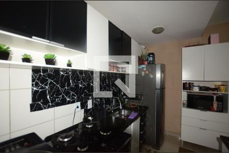 Cozinha de apartamento à venda com 3 quartos, 55m² em Parada de Lucas, Rio de Janeiro