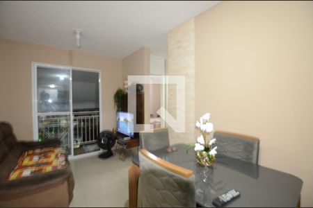 Sala de apartamento à venda com 3 quartos, 55m² em Parada de Lucas, Rio de Janeiro