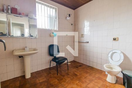 Casa à venda com 230m², 5 quartos e 3 vagasBanheiro