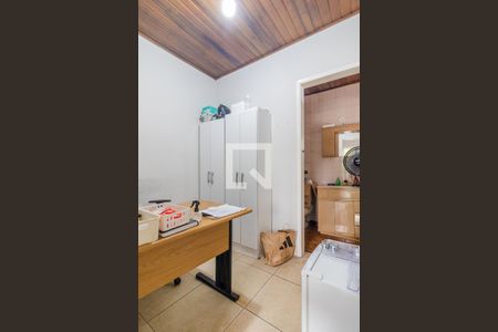 Quarto 1 de casa à venda com 5 quartos, 230m² em Teresópolis, Porto Alegre