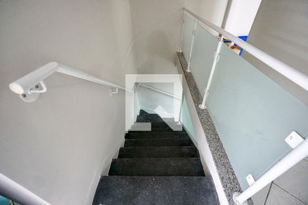 Casa à venda com 340m², 5 quartos e 4 vagasEscada