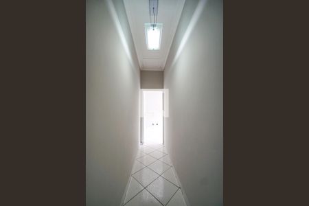 Casa à venda com 340m², 5 quartos e 4 vagasCorredor dos quartos