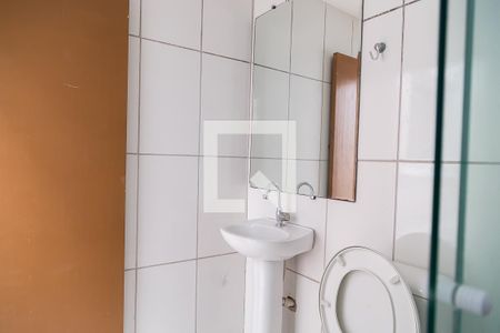 Casa à venda com 241m², 8 quartos e 2 vagas Casa à venda com 241m², 8 quartos e 2 vagasBanheiro Térreo