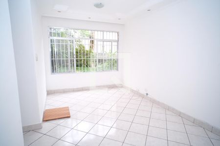 Sala de casa de condomínio para alugar com 3 quartos, 70m² em Alto de Pinheiros, São Paulo