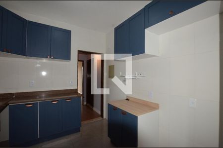 Apartamento para alugar com 98m², 2 quartos e 2 vagasCozinha