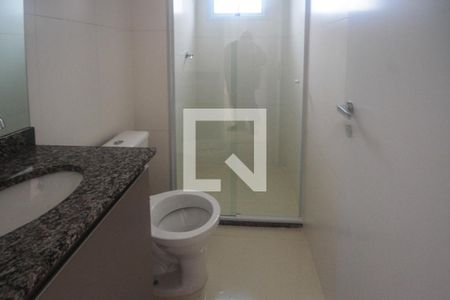 Banheiro de apartamento para alugar com 2 quartos, 52m² em Jardim Avelino, São Paulo