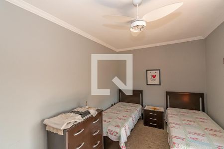 Casa à venda com 240m², 3 quartos e 3 vagas Casa à venda com 240m², 3 quartos e 3 vagasQuarto 2