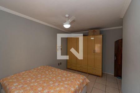 Casa à venda com 240m², 3 quartos e 3 vagas Casa à venda com 240m², 3 quartos e 3 vagasQuarto 1