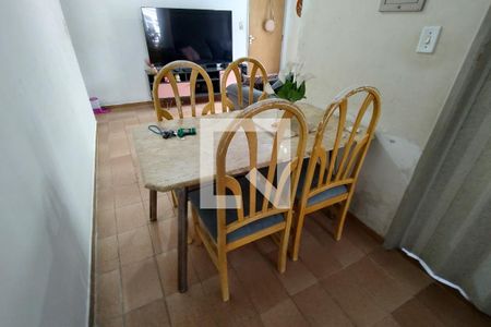 Sala de apartamento para alugar com 2 quartos, 80m² em Tupi, Praia Grande