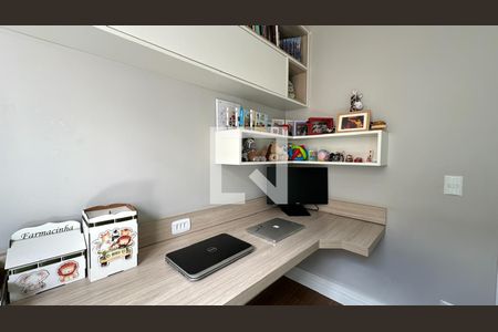 Quarto 1 de apartamento para alugar com 2 quartos, 51m² em Cidade Jardim, São José dos Pinhais