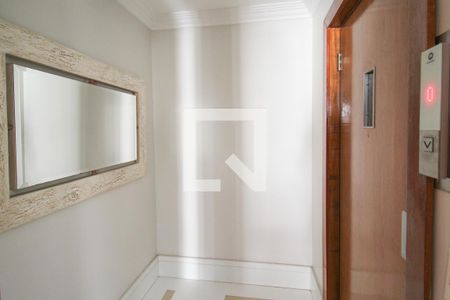 Apartamento à venda com 200m², 2 quartos e 2 vagas Apartamento à venda com 200m², 2 quartos e 2 vagasHall do apartamento