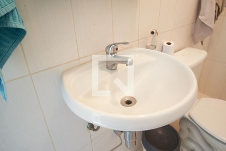 Apartamento à venda com 200m², 2 quartos e 2 vagas Apartamento à venda com 200m², 2 quartos e 2 vagasBanheiro de serviço