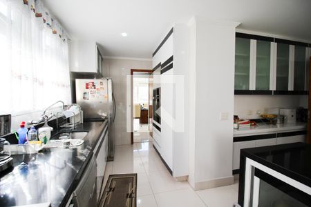 Apartamento à venda com 200m², 2 quartos e 2 vagas Apartamento à venda com 200m², 2 quartos e 2 vagasCozinha