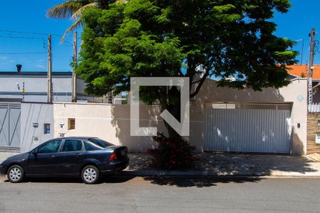 Casa à venda com 300m², 3 quartos e 4 vagasFACHADA