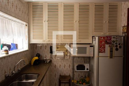 Casa à venda com 300m², 3 quartos e 4 vagasCOZINHA