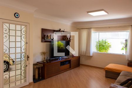 SALA de casa à venda com 3 quartos, 300m² em Vila Nogueira, Campinas