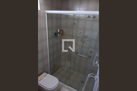 Casa à venda com 300m², 3 quartos e 4 vagasBANHEIRO DA SUITE