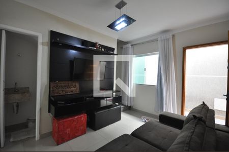Sala de casa de condomínio para alugar com 2 quartos, 63m² em Vila Santa Terezinha (zona Norte), São Paulo
