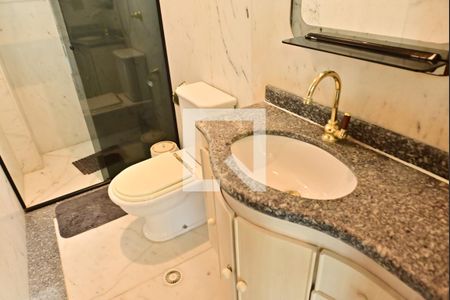 Apartamento para alugar com 200m², 4 quartos e 2 vagasBanheiro 1