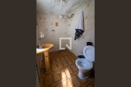 Casa à venda com 170m², 6 quartos e sem vagaBanheiro da Suíte