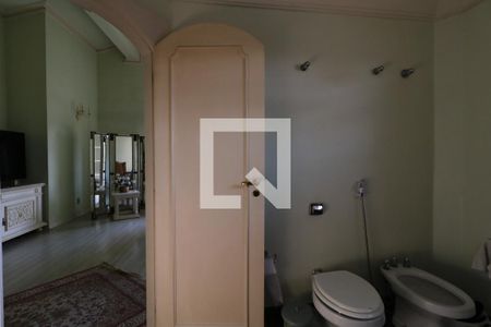 Casa à venda com 650m², 5 quartos e 3 vagasBanheiro da Suíte 5