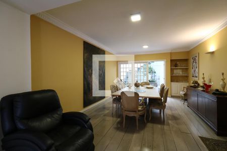 Casa à venda com 650m², 5 quartos e 3 vagasSala de Jantar