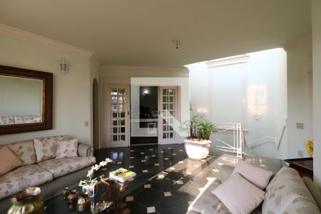 Casa à venda com 650m², 5 quartos e 3 vagasSaleta