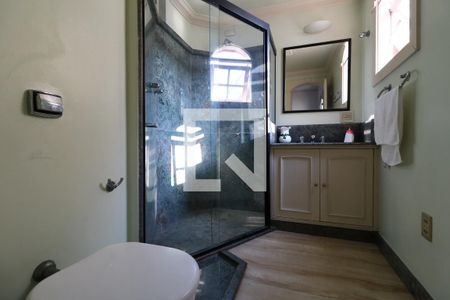 Casa à venda com 650m², 5 quartos e 3 vagasBanheiro da Suíte 1