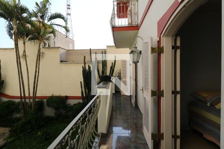 Casa à venda com 650m², 5 quartos e 3 vagasSacada da Suíte 2