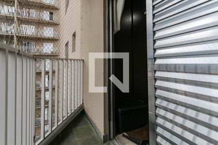 Apartamento para alugar com 94m², 3 quartos e 1 vagaSacada - Quarto 3 - Suíte