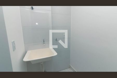 Apartamento para alugar com 45m², 2 quartos e sem vaga Apartamento para alugar com 45m², 2 quartos e sem vagaÁrea de serviço