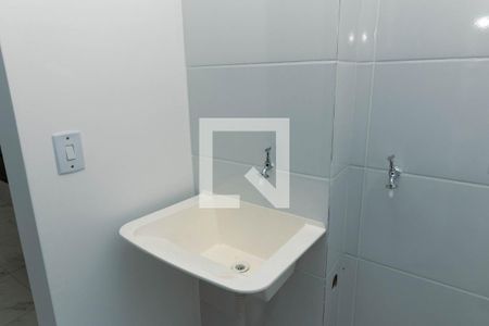 Apartamento para alugar com 45m², 2 quartos e sem vaga Apartamento para alugar com 45m², 2 quartos e sem vagaÁrea de serviço