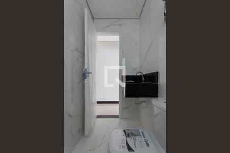 Casa à venda com 116m², 3 quartos e 2 vagas Casa à venda com 116m², 3 quartos e 2 vagasBanheiro Social 2