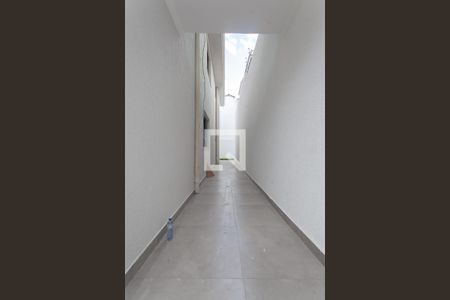 Casa à venda com 116m², 3 quartos e 2 vagas Casa à venda com 116m², 3 quartos e 2 vagasCorredor Lateral