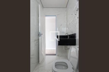 Casa à venda com 116m², 3 quartos e 2 vagas Casa à venda com 116m², 3 quartos e 2 vagasBanheiro da Suíte