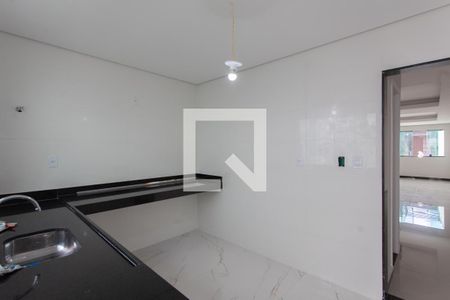 Casa à venda com 116m², 3 quartos e 2 vagas Casa à venda com 116m², 3 quartos e 2 vagasCozinha