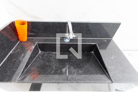 Casa à venda com 116m², 3 quartos e 2 vagas Casa à venda com 116m², 3 quartos e 2 vagasBanheiro Social 1