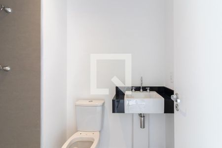 Banheiro de kitnet/studio à venda com 1 quarto, 23m² em Vila Olímpia, São Paulo
