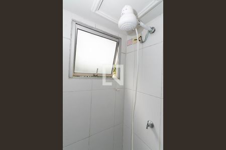 Banheiro de apartamento para alugar com 2 quartos, 45m² em Água Chata, Guarulhos