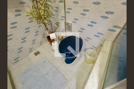 Apartamento à venda com 175m², 4 quartos e sem vagaBanheiro social