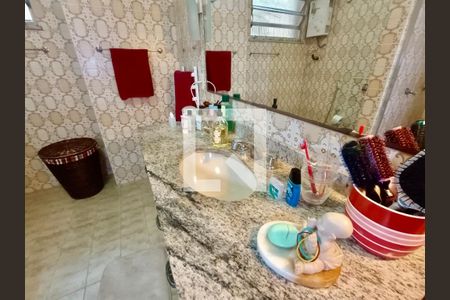 Apartamento à venda com 175m², 4 quartos e sem vagaSuíte banheiro