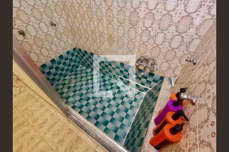 Apartamento à venda com 175m², 4 quartos e sem vagaSuíte banheiro